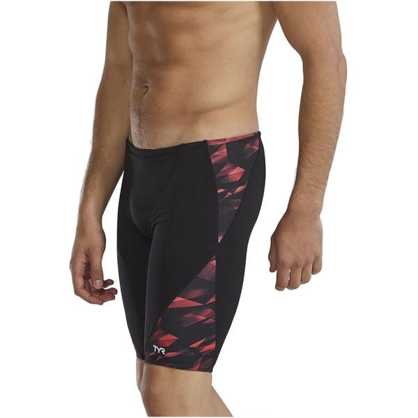 Spodenki treningowe do kolan TYR Triadic 610 - jammery. Czerwone szorty sportowe męskie TYR, bez wzorów, sportowe. Za 239.00 zł.