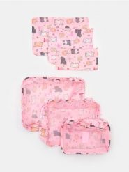 Zestaw organizerów do walizki z motywem kotów 6 pack - różowy. Czerwone walizki męskie Sinsay, bez wzorów. Za 25.99 zł.