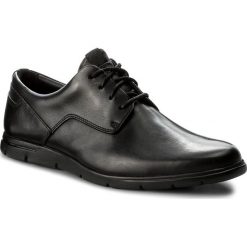Półbuty CLARKS - Vennor Walk 261317487 Black Leather. Codzienne półbuty męskie Clarks. W wyprzedaży za 249.00 zł.