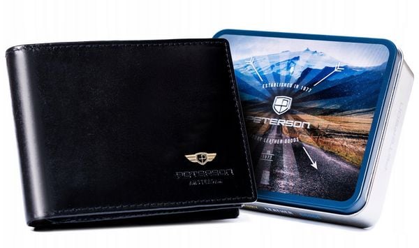 Portfel męski skórzany PTN 22304-VT BLACK. Czarne portfele męskie Peterson, bez wzorów. Za 75.99 zł.