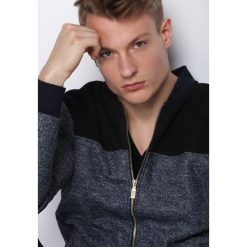 Granatowa Bluza Aplomb. Bluzy rozpinane męskie marki Born2be. Za 49.99 zł.