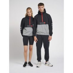 Kurtka błyskawiczna Hummel hmllgc musa wov. Czarne kurtki męskie HUMMEL, xs, bez wzorów, sportowe, bez ramiączek, bez kaptura. Za 297.65 zł.