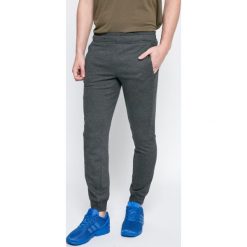 Adidas Performance - Spodnie. Długie spodnie sportowe męskie marki adidas Performance. W wyprzedaży za 129.90 zł.