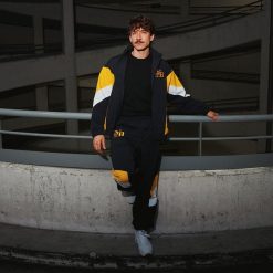 Spodnie treningowe BSC Young Boys. Czarne długie spodnie sportowe męskie COPA FOOTBALL, bez wzorów. Za 379.14 zł.