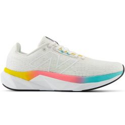 Buty męskie New Balance FuelCell Propel v5 MFCPRLC5 – białe. Białe buty do biegania męskie New Balance, bez wzorów, z gumy, bez zapięcia, do biegania. Za 299.99 zł.