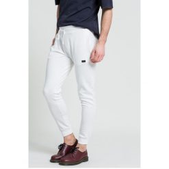 Produkt by Jack & Jones - Spodnie. Długie spodnie sportowe męskie marki PRODUKT by Jack & Jones. W wyprzedaży za 59.90 zł.