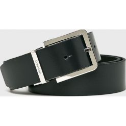 Calvin Klein - Pasek skórzany dwustronny z wymiennymi klamrami. Paski męskie Calvin Klein. Za 349.90 zł.