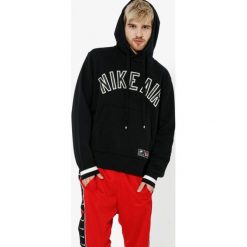 Nike Bluza M Nsw Nike Air Hoodie Po Flc Sportswear , czarny, rozmiar L. Czarne bluzy nierozpinane męskie Nike, l, z aplikacjami, z bawełny, retro, bez ramiączek, bez kaptura. W wyprzedaży za 219.99 zł.