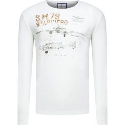 T-shirt AERONAUTICA MILITARE Biały. Białe koszulki męskie z długim rękawem Aeronautica Militare, moro, z włoskim kołnierzykiem, z długim rękawem. Za 260.00 zł.