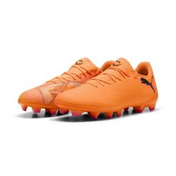 Buty piłkarskie unisex FUTURE 8 PLAY FG/AG PUMA. Brązowe buty do biegania męskie Puma, bez wzorów, bez zapięcia, do biegania. W wyprzedaży za 209.00 zł.