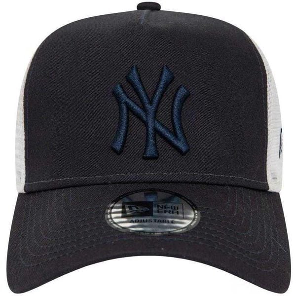 Czapka Męska League Essential New York Yankees Trucker Cap. Białe czapki męskie New Era, bez wzorów, sportowe. Za 198.99 zł.