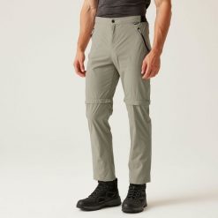 Spodnie turystyczne męskie Travel Light. Brązowe eleganckie spodnie męskie Regatta, bez wzorów, eleganckie. Za 189.99 zł.