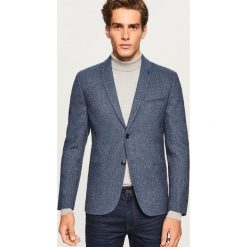 Marynarka w jodełkę slim fit - Granatowy. Niebieskie marynarki męskie Reserved. Za 269.99 zł.