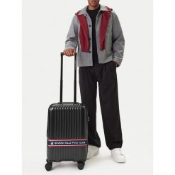 Walizka kabinowa Beverly Hills Polo Club. Czarne walizki męskie Beverly Hills Polo Club, bez wzorów. Za 299.99 zł.