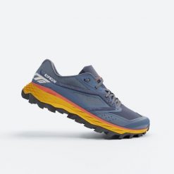 Buty do biegania w terenie męskie Kiprun XT8. Brązowe buty do biegania męskie KIPRUN, bez wzorów, z kauczuku, bez zapięcia, do biegania. Za 359.99 zł.