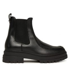 Sztyblety Tommy Hilfiger. Czarne sztyblety męskie Tommy Hilfiger, bez obcasa, bez zapięcia. Za 799.99 zł.