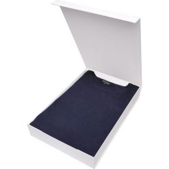 SWETER MĘSKI O KLASYCZNYM FASONIE. Swetry męskie TOP SECRET. W wyprzedaży za 39.99 zł.