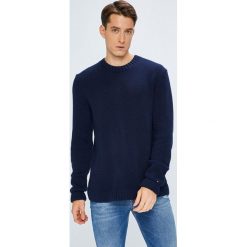 Tommy Jeans - Sweter. Swetry męskie marki Tommy Jeans. W wyprzedaży za 239.90 zł.