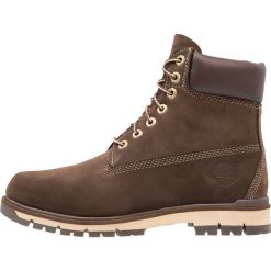 Timberland RADFORD 6 IN BOOT WP Botki sznurowane red briar. Sztyblety męskie marki Timberland. W wyprzedaży za 519.35 zł.