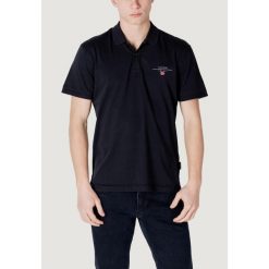 Polo z krótkim rękawem Mężczyzna NAPAPIJRI ELBAS JERSEY. Czarne koszulki polo męskie Napapijri, m, bez wzorów, z bawełny, bez kołnierzyka, bez ramiączek. Za 242.55 zł.