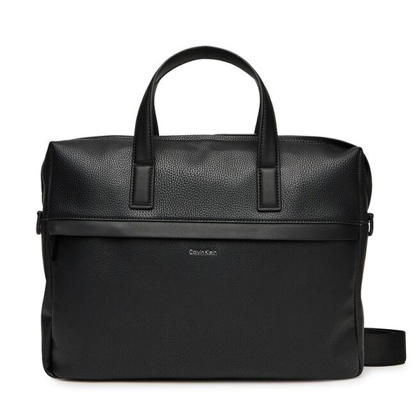 Torba na laptopa Calvin Klein. Czarne torby na laptopa męskie Calvin Klein, bez wzorów, małe. Za 379.99 zł.