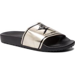 Klapki PLEIN SPORT - Black Soul MSG0018 Gold. Klapki i japonki męskie marki Plein Sport. W wyprzedaży za 249.00 zł.