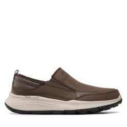 Półbuty Skechers. Brązowe codzienne półbuty męskie Skechers, bez wzorów, bez obcasa, bez zapięcia. Za 239.99 zł.