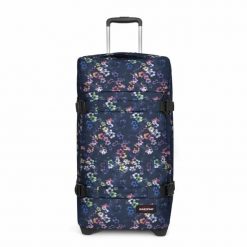 Walizka na kółkach Eastpak Transit'R M. Niebieskie walizki męskie Eastpak, bez wzorów, duże. W wyprzedaży za 719.00 zł.
