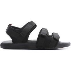 Czarne Sandały Opensightly. Sandały męskie marki Born2be. Za 49.99 zł.