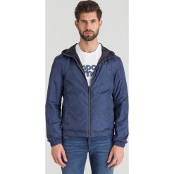 Dwustronna kurtka Emporio Armani z kapturem. Kurtki męskie Emporio Armani. Za 459.60 zł.