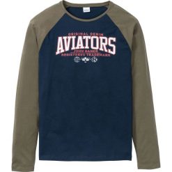 Shirt z długim rękawem i nadrukiem bonprix ciemnooliwkowo-ciemnoniebieski. Koszulki męskie z długim rękawem marki bonprix. Za 39.99 zł.