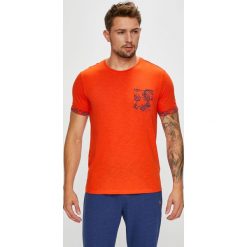 U.S. Polo - T-shirt. Czerwone koszulki polo męskie U.S. Polo, z nadrukiem, z bawełny, z okrągłym kołnierzem. W wyprzedaży za 129.90 zł.