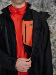 4F Kurtka trekkingowa 3w1 membrana 10000 męska - czarna M. Czarne kurtki męskie 4f, m, bez wzorów, z materiału, bez ramiączek, bez kaptura. Za 599.99 zł.