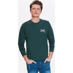 BLUZA MĘSKA NIEROZPINANA Z NADRUKIEM. Bluzy z kapturem męskie marki TOP SECRET. W wyprzedaży za 29.99 zł.