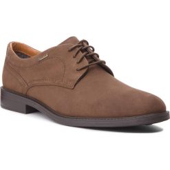 Półbuty CLARKS - Chilverwalkgtx GORE-TEX 261101447 Dark Brown. Codzienne półbuty męskie marki Clarks. W wyprzedaży za 379.00 zł.