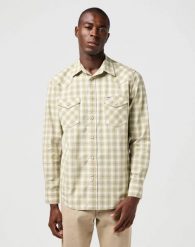 MESKA KOSZULA WRANGLER WESTERN SHIRT TEA 112362765. Koszule męskie Wrangler, l, bez wzorów, bez kołnierzyka, bez ramiączek. Za 149.99 zł.