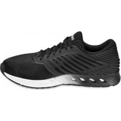 Asics Fuzex t639n-9001 41,5 Czarne. Buty do biegania męskie marki KALENJI. W wyprzedaży za 379.99 zł.