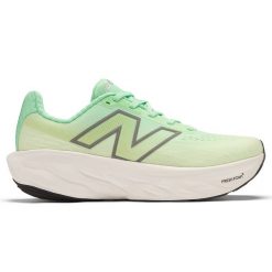 Buty męskie New Balance Fresh Foam 1080 v14 M1080J14 – zielone. Zielone buty do biegania męskie New Balance, bez wzorów, z żakardem, bez zapięcia, do biegania. Za 849.99 zł.