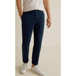 Mango Man - Spodnie Borne3. Szare eleganckie spodnie męskie Mango Man, z bawełny, casualowe. Za 199.90 zł.