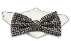 Granatowo-Beżowa Elegancka Mucha z Białą Poszetką -CHATTIER- Męska, Wzór Geometryczny. Niebieskie krawaty i muchy męskie Chattier, bez wzorów, eleganckie. Za 59.00 zł.