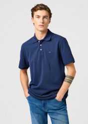 MESKA KOSZULKA POLO WRANGLER POLO SHIRT BLACK IRIS 112362388. Czarne koszulki polo męskie Wrangler, s, bez wzorów, bez kołnierzyka, bez ramiączek. Za 99.99 zł.