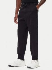 BOSS Spodnie dresowe C-Locsin 116 50544109 Czarny Regular Fit. Czarne spodnie dresowe męskie Boss, bez wzorów, z bawełny. Za 759.99 zł.