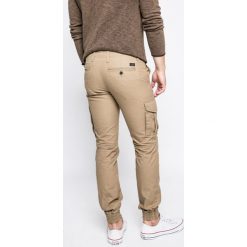 Produkt by Jack & Jones - Spodnie. Spodnie na co dzień męskie PRODUKT by Jack & Jones. W wyprzedaży za 99.90 zł.