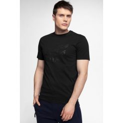 T-shirt męski TSM004 - głęboka czerń. T-shirty męskie marki 4f. Za 39.99 zł.