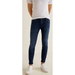 Mango Man - Jeansy Jude3. Niebieskie jeansy męskie Mango Man, z bawełny. Za 139.90 zł.
