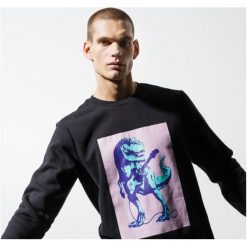 Confront Bluza Dino Sweatshirt , czarny, rozmiar L. Czarne bluzy nierozpinane męskie Confront, l, bez wzorów, z bawełny, bez ramiączek, bez kaptura. W wyprzedaży za 95.99 zł.