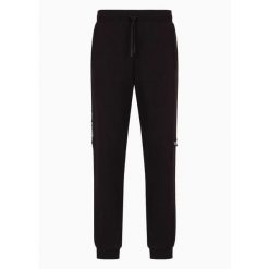 Spodnie dresowe męskie EA7 Emporio Armani sportowe czarne (6DPP57-PJOGZ-1200). Czarne długie spodnie sportowe męskie EA7, bez wzorów, z dresówki. Za 379.00 zł.