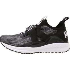 Puma IGNITE EVOKNIT LO 2 Obuwie do biegania treningowe puma black/puma white/quiet shade. Buty do biegania męskie marki Puma. W wyprzedaży za 384.30 zł.