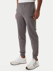 EA7 Emporio Armani Spodnie dresowe 8NPP66 PJVRZ Szary Regular Fit. Szare spodnie dresowe męskie EA7 Emporio Armani, bez wzorów, z bawełny. Za 389.99 zł.
