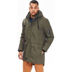 KURTKA MĘSKA TYPU PARKA Z EFEKTEM PASTOWANIA. Kurtki męskie marki TOP SECRET. W wyprzedaży za 149.99 zł.